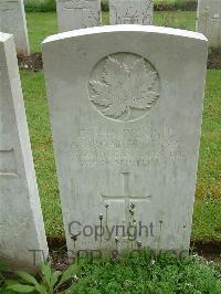 Etaples Military Cemetery - Broadfoot, A